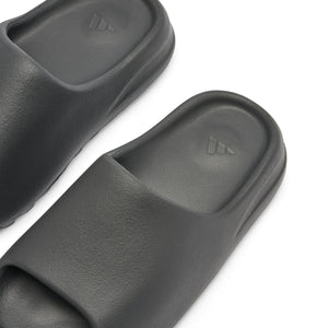 Yezzy slide
